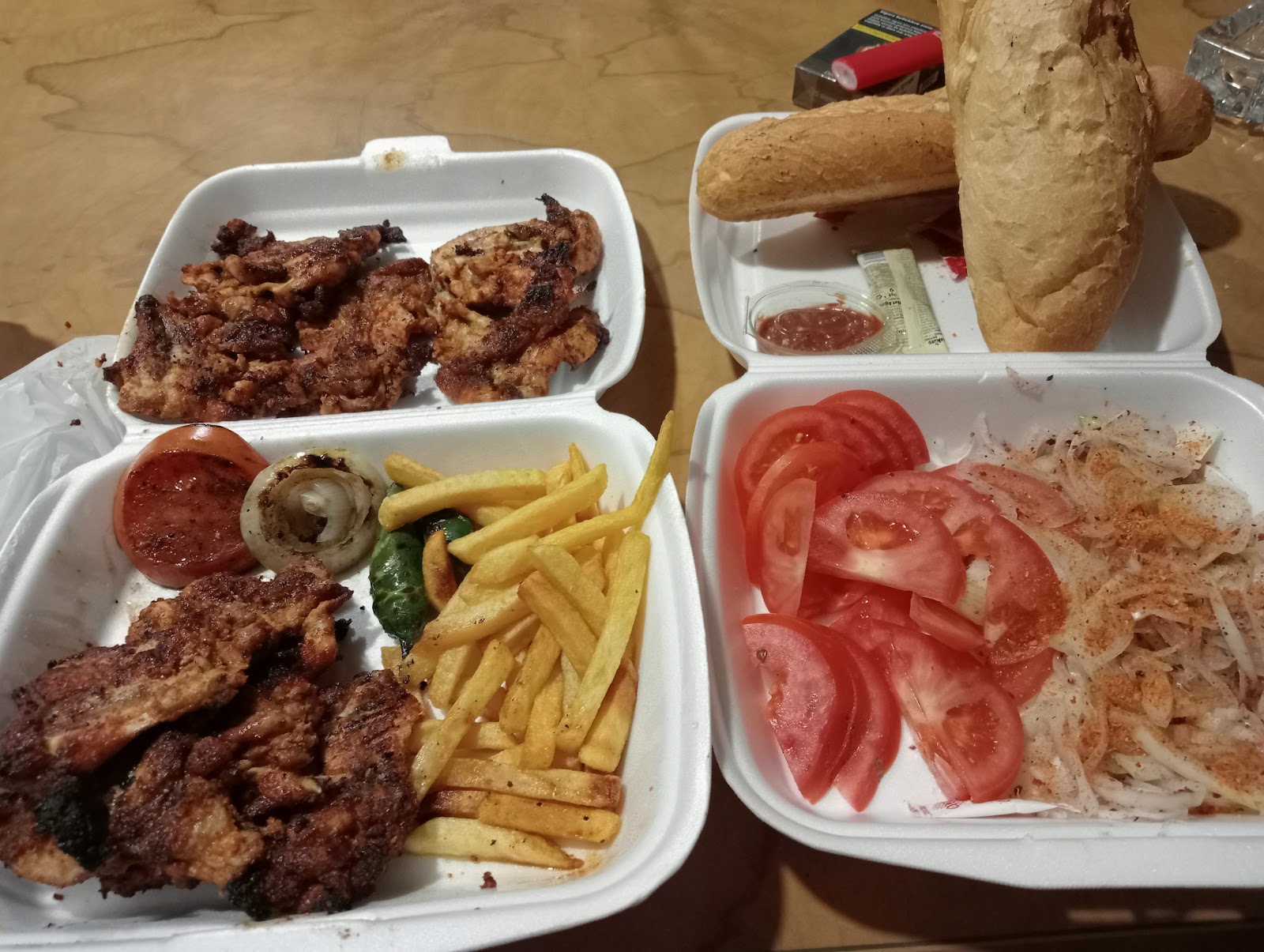 MUZO KÖFTE KARAMAN mekanı