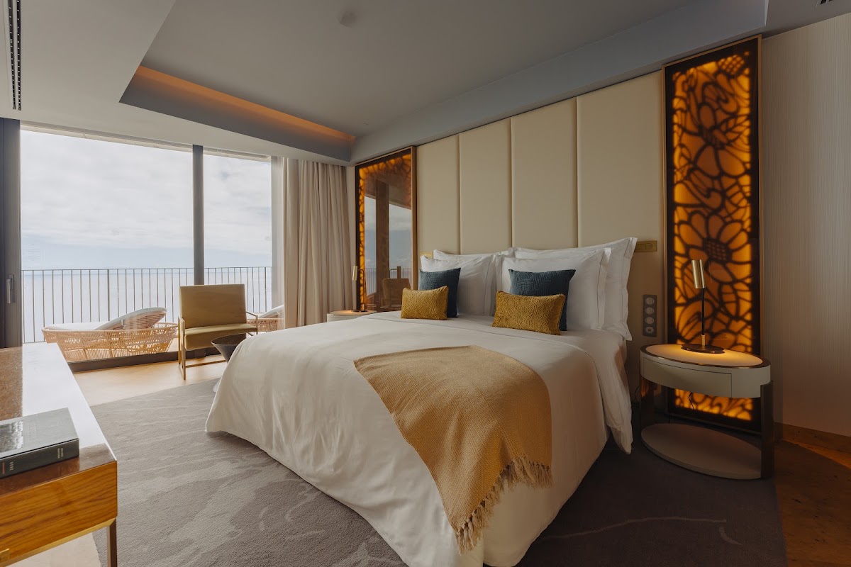 The Reserve, Savoy Signature hero