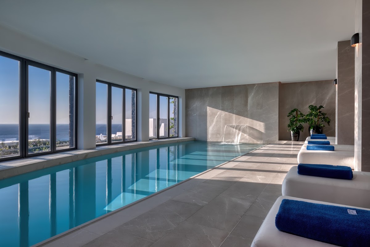 Sandblu Santorini, LXR Hotels & Resorts, dog-friendly hotel, photo 5