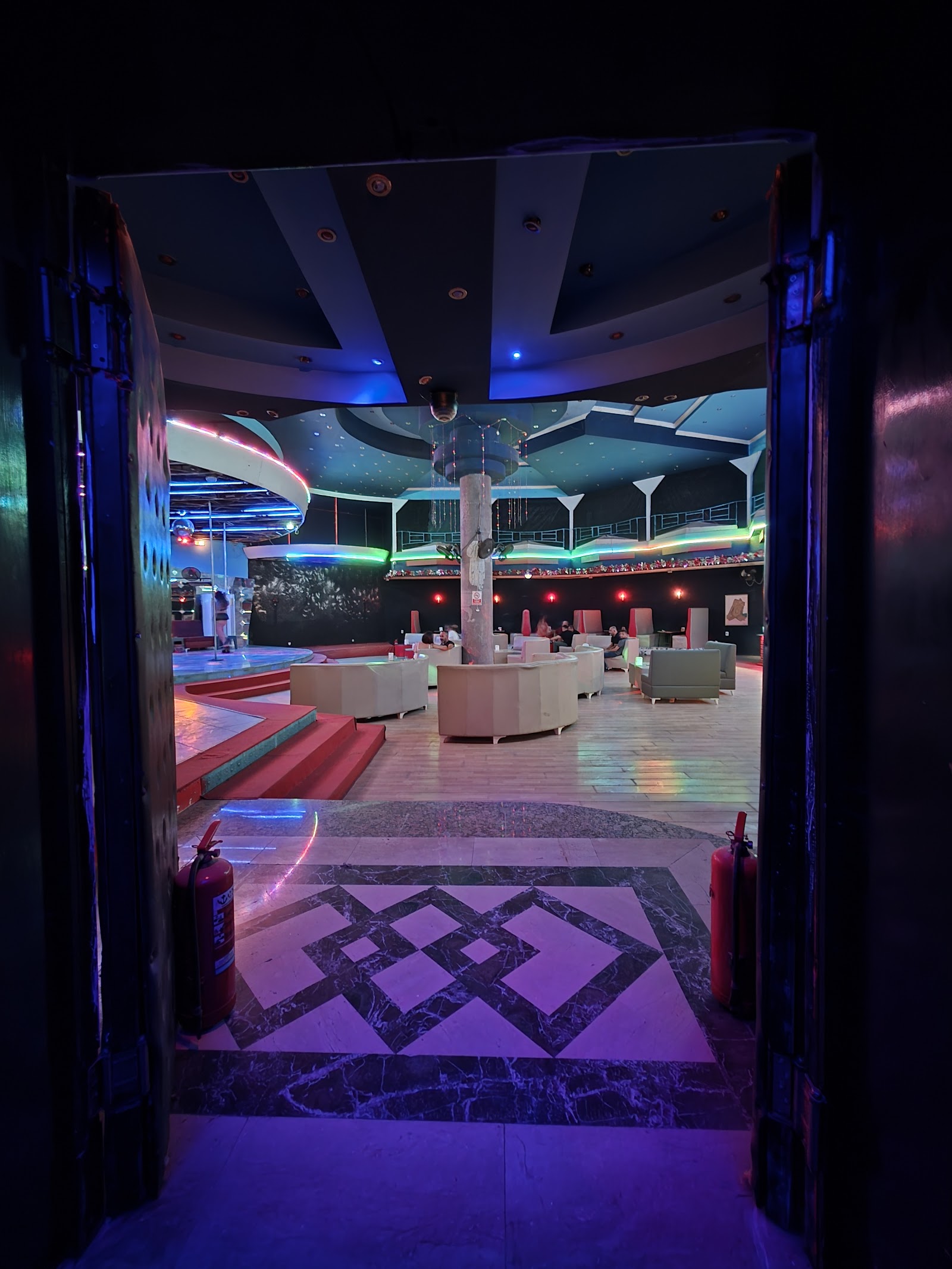 VENÜS NIGHT CLUB mekanı