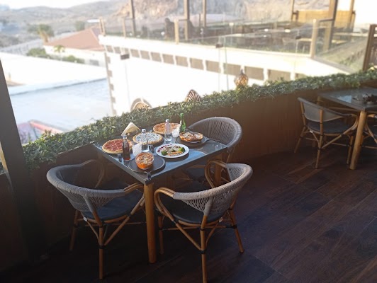 مطعم ولاونج ياز