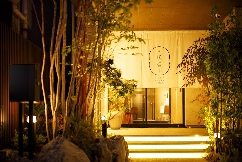 Neon Hotelの画像