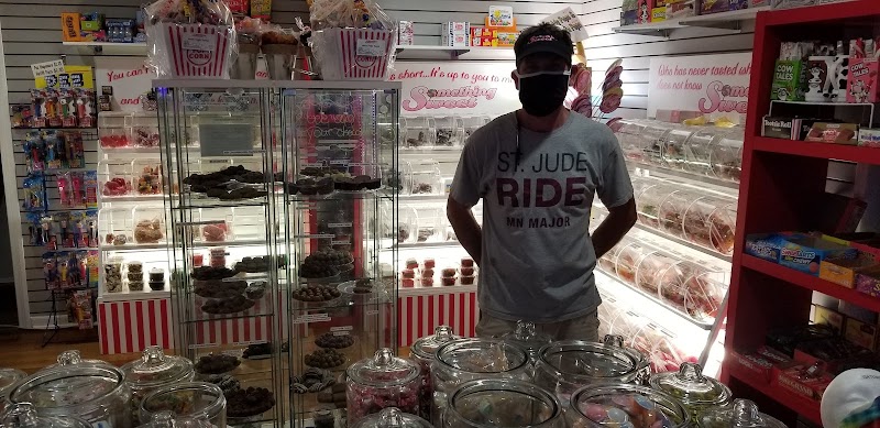Something Sweet- WE ARE NOW OPEN AGAIN AT OUR NEW LOCATION - 235 BROAD ST. DOWNTOWN LAKE GENEVA. COME SEE US! photo 4
