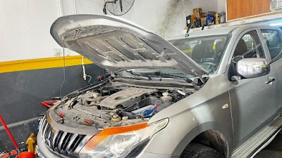 UĞUR OTOMOTİV TAMİR BAKIM YEDEK PARÇA JAPON - Oto Servisi