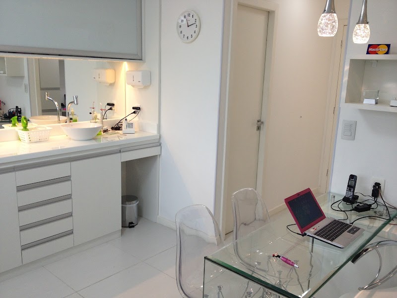 Dra Marília Carvalho - foto 2