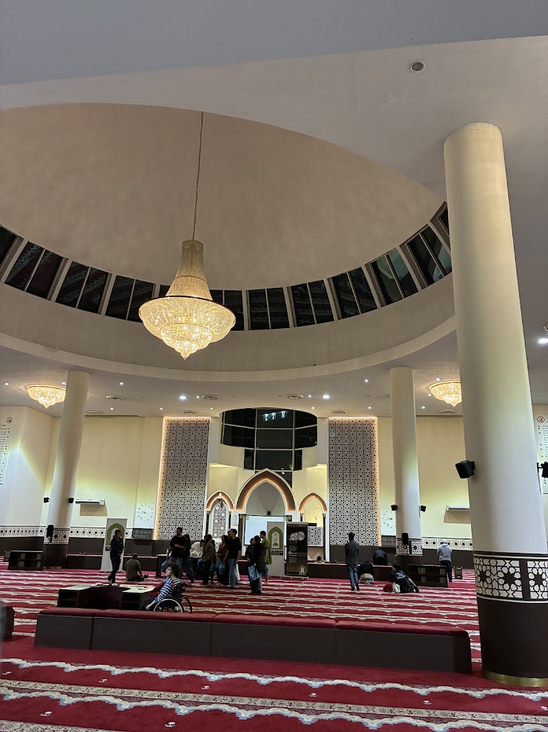 Rey Fahd Mosque photo 1