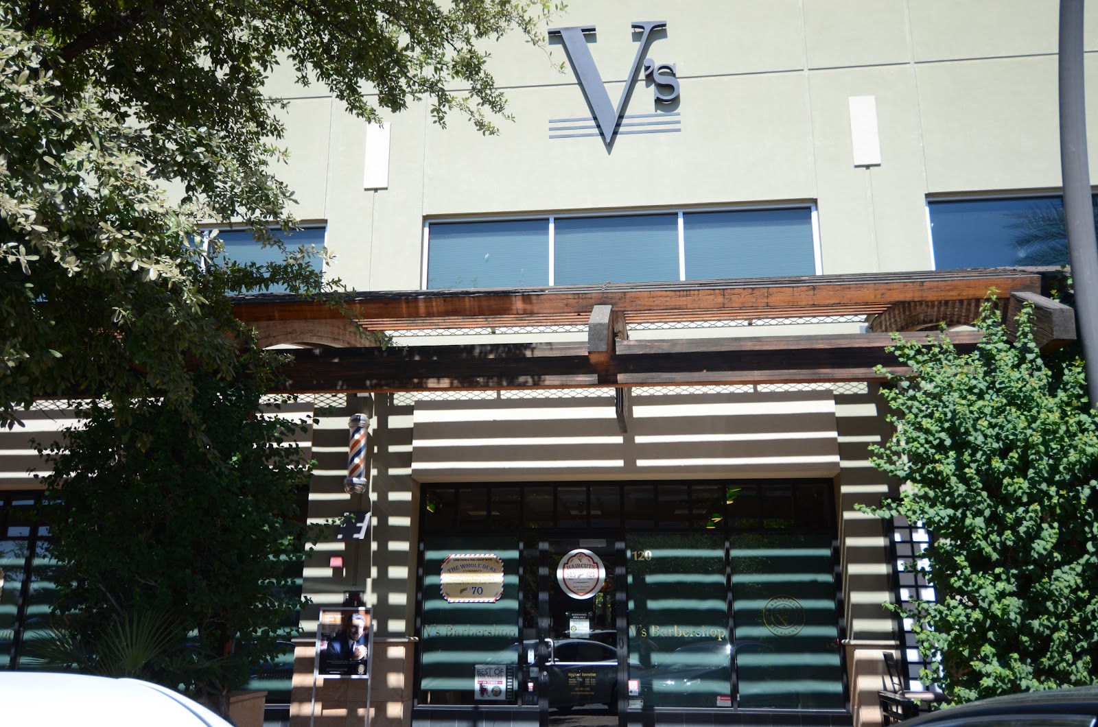 V's Barbershop - Promenade photo 3