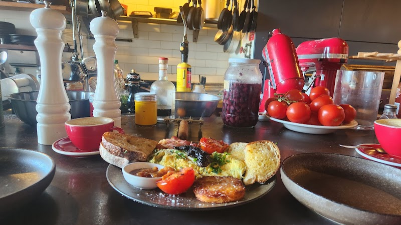 Ed's Spuntino Cafe & Bar photo 3