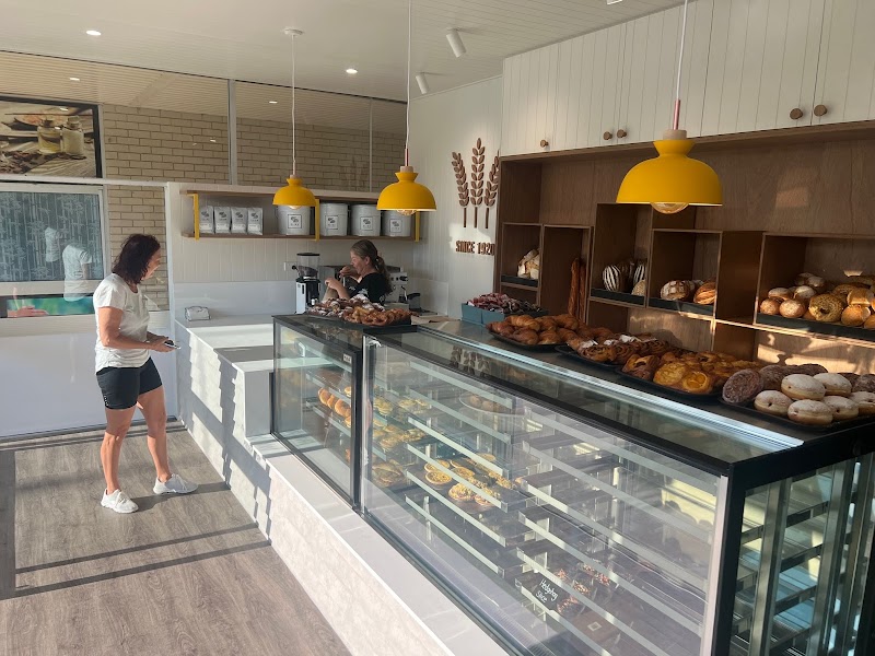 Van Wegen’s Artisan Pies & Sourdough