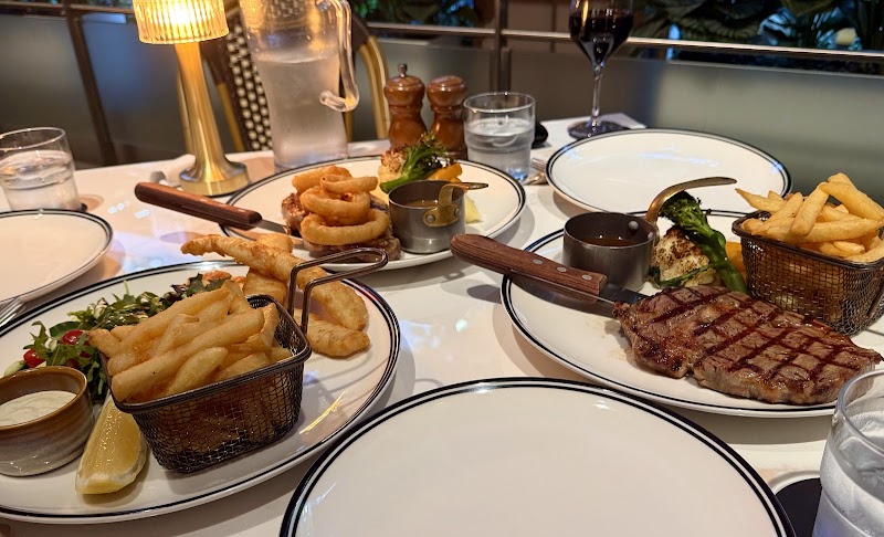 Meza Bar and Grill photo 4