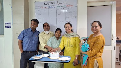 Dr Apurwa Bardhan Choudhary Best Obstetrician and Gynecologist ; Laproscopic Surgeon - Image 3
