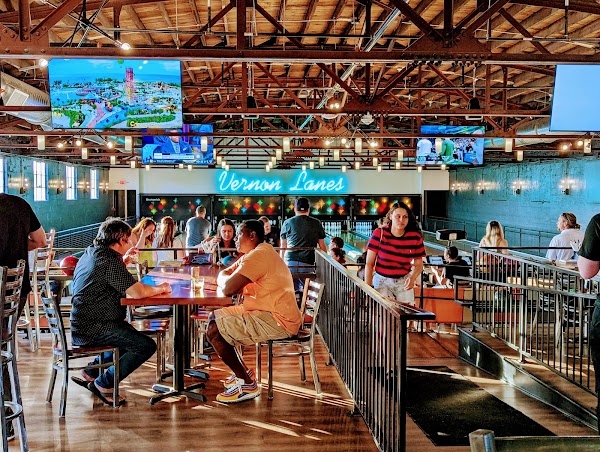 VERNON LANES exterior