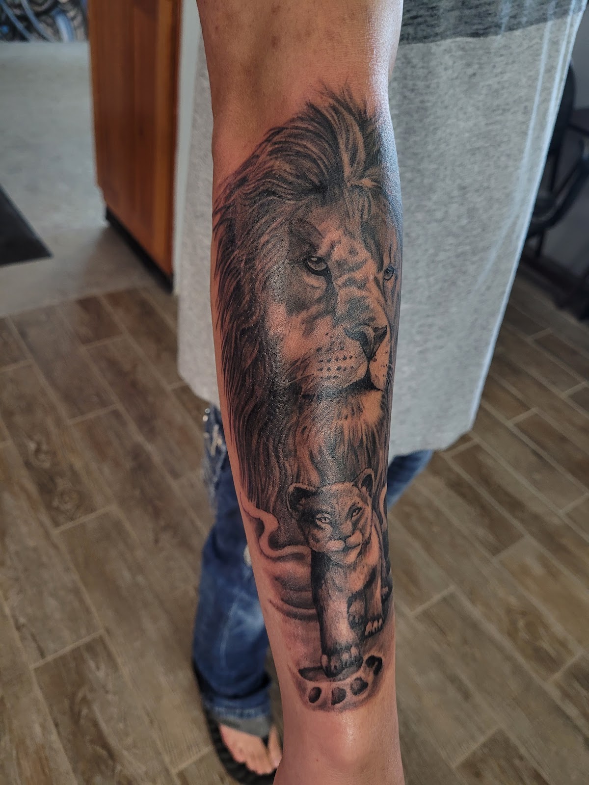 Intricate Decor tattoo work — photo 2