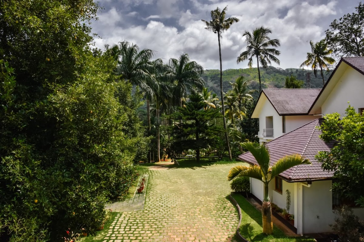 Sahachara Ayurveda Yoga Ecoliving — 4