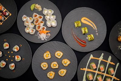 Yummi sushi and grill photo 2