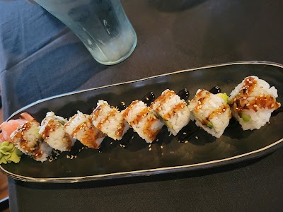 Yummi sushi and grill photo 3