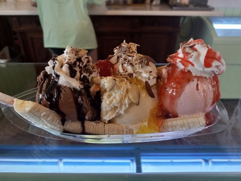Aunt Elsie's Ice Cream Shoppe photo 4