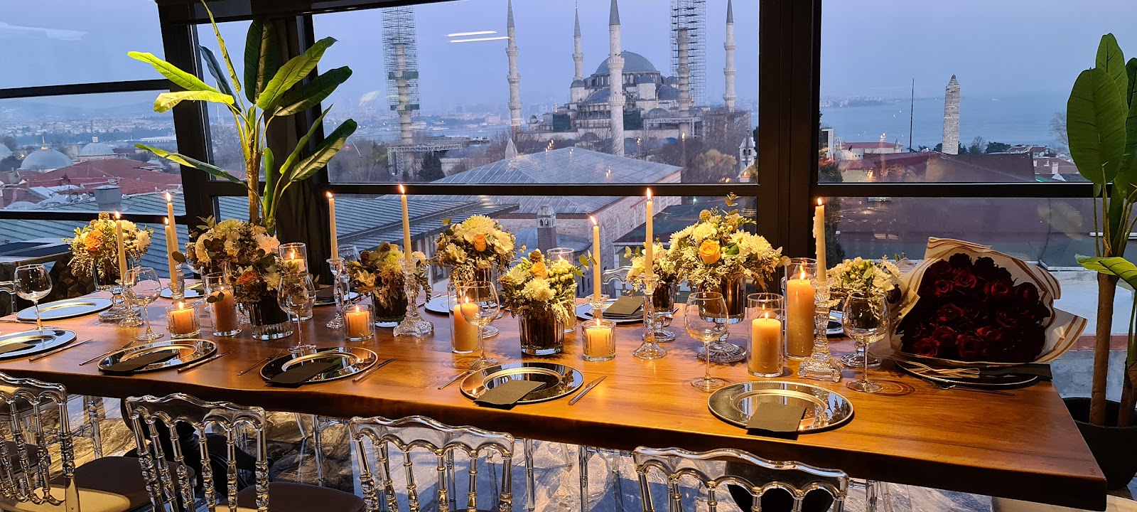 GRACE Rooftop Restaurant mekanı
