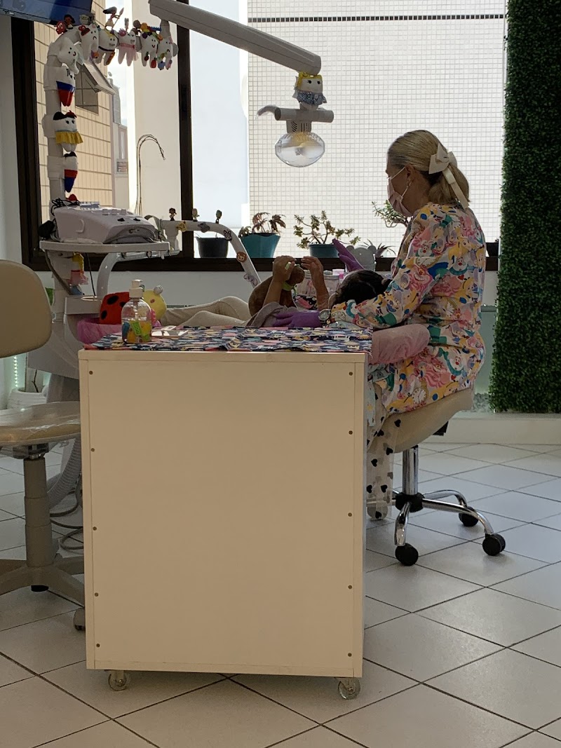 Dra. Marcela Gomes - Dentista - foto 5