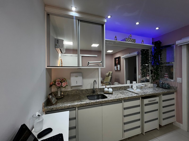 Implante Dentário/ Dentista - Vip Harmoniza Odontologia e Estética - foto 4