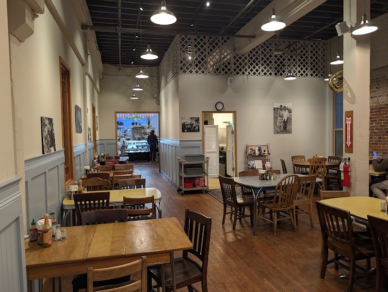 The Sisters Restaurant photo 3