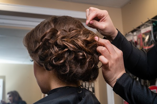 Hairs 2 the Bride, LTD — featured vendor
