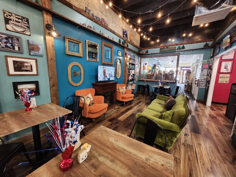Bell Buckle Coffee Shop & Book Swap photo 2