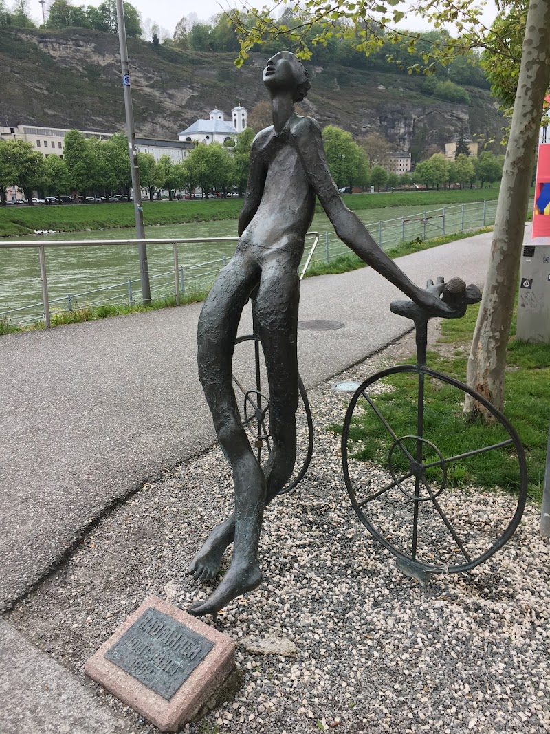 Radfahrer Lootte Ranft Statue: что важно знать перед визитом