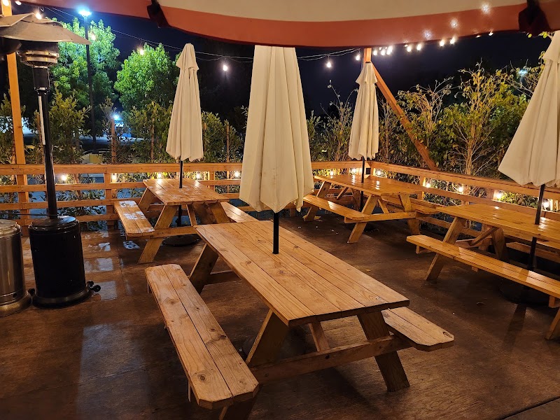 Two Trees Restaurant and Taps photo 1