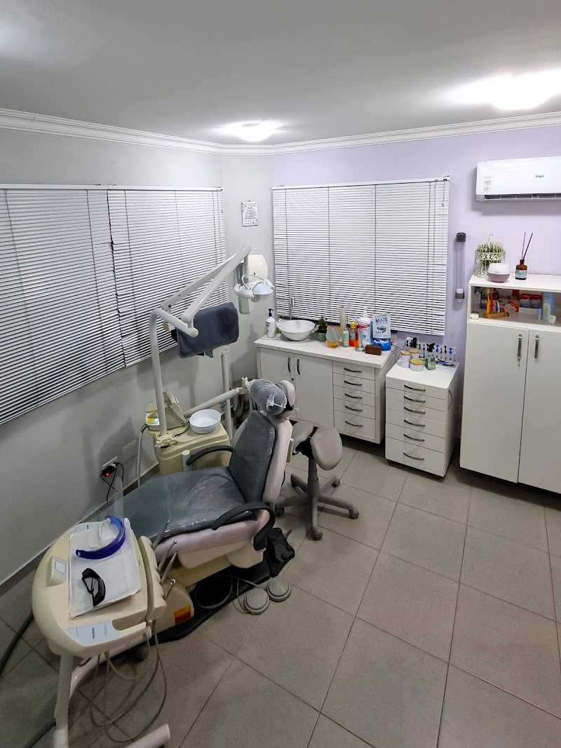 Dra Danielle Dias Xavier Odontologia Especializada 🦷 - foto 2