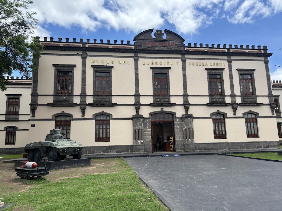 Museo del Ejército y Fuerza Aérea fotoğraf 1