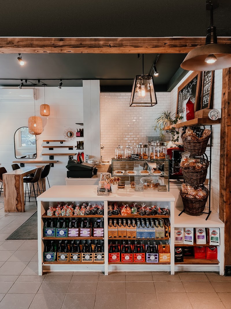 Val-David General Store photo 2