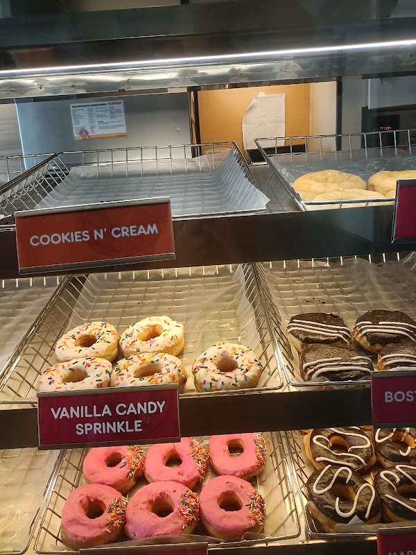 Dunkin' - Bicutan