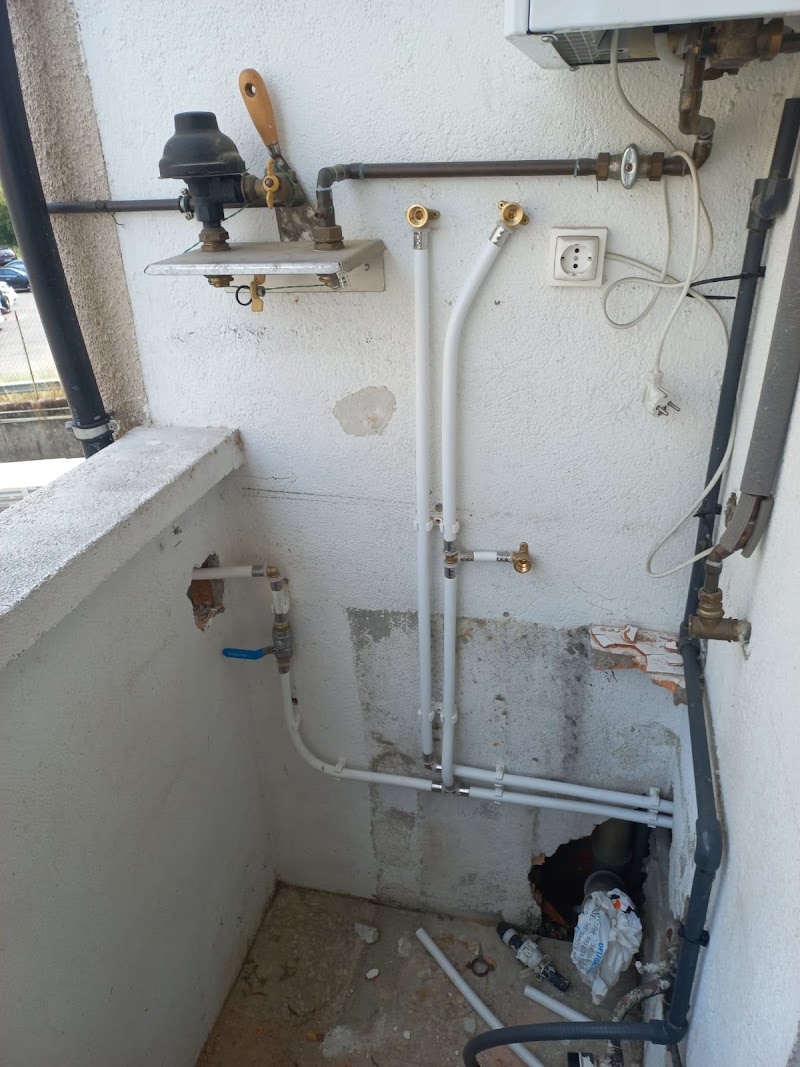 Fontaneria Juanillo photo 4