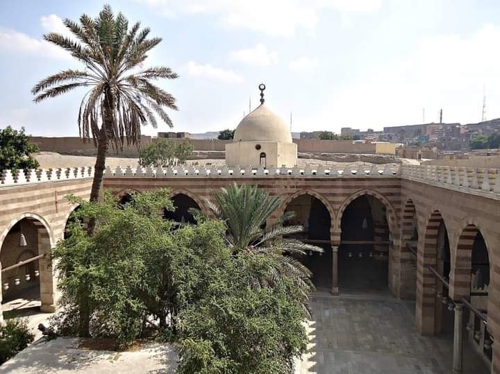 Aqsunqur Mosque photo 4