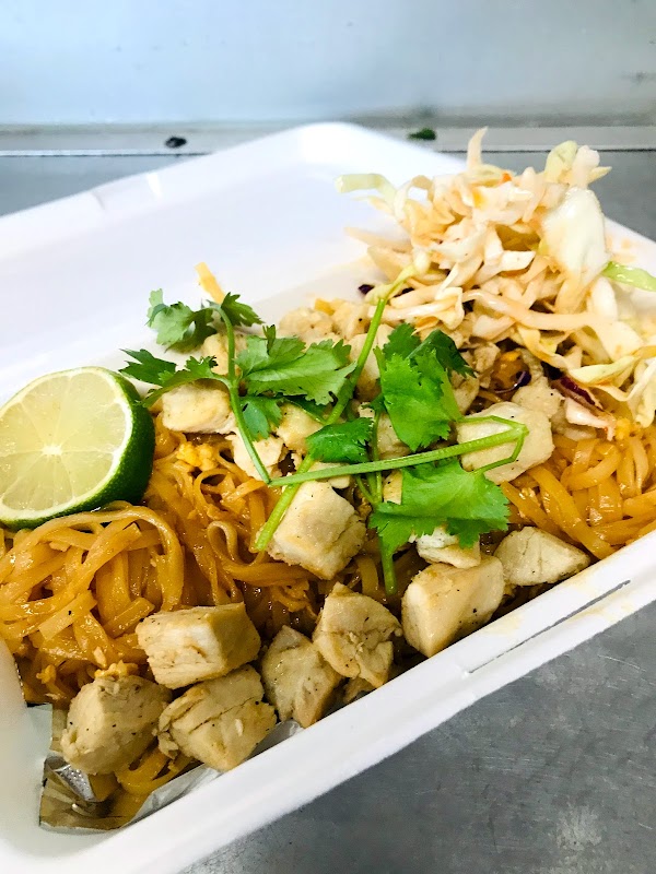 Happy Thai Food Truck photo 5