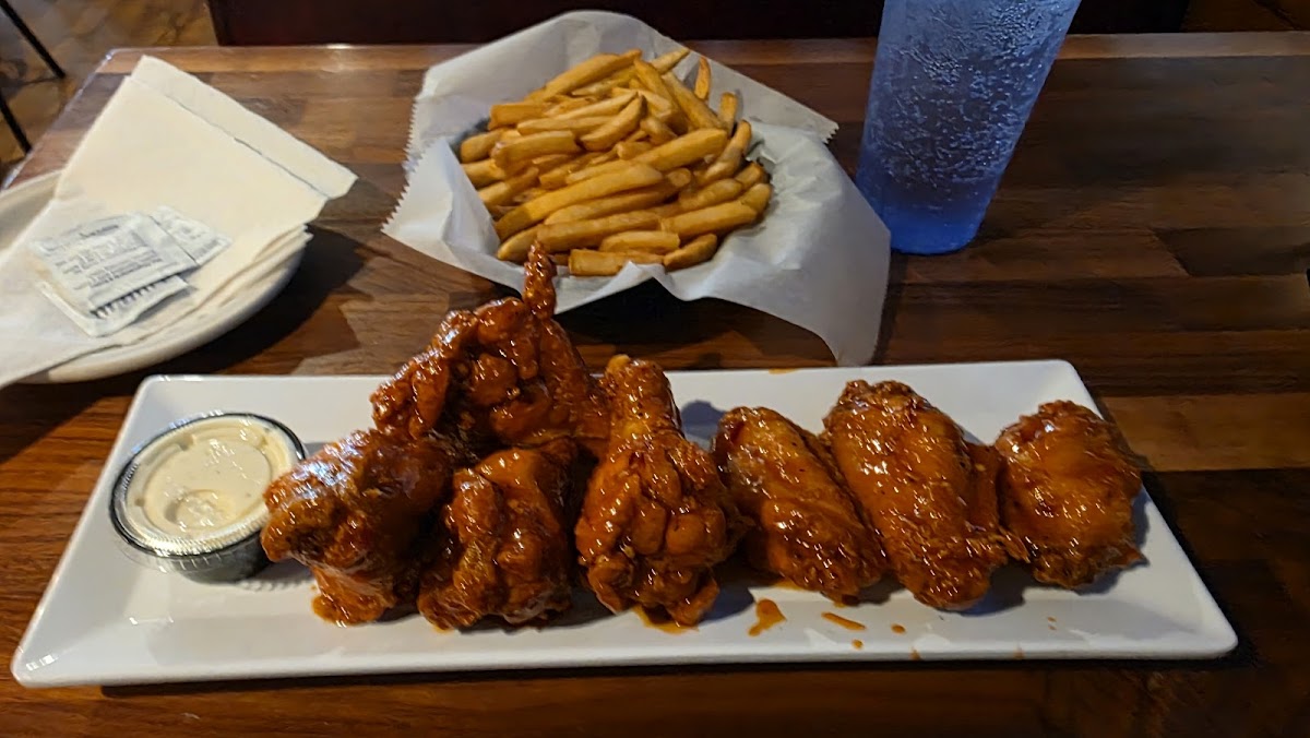 The Pump House Bar & Grill photo 3