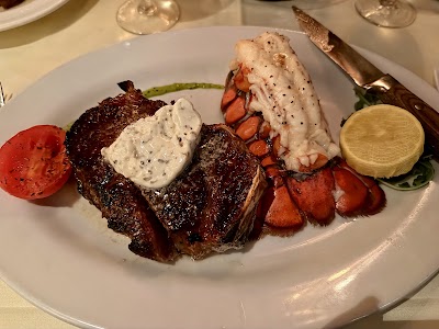 Halls Chophouse photo 4