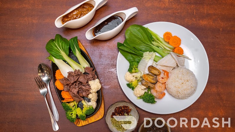 Blue Lotus Restaurant & Cafe Vietnamese Cuisine photo 8