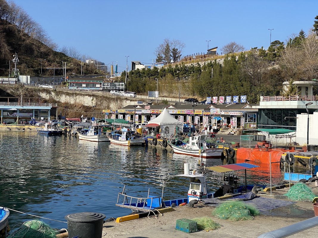 Oeongchi Port