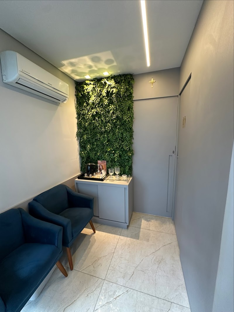 Dentista Dra. Ana Letícia Magalhães - foto 2