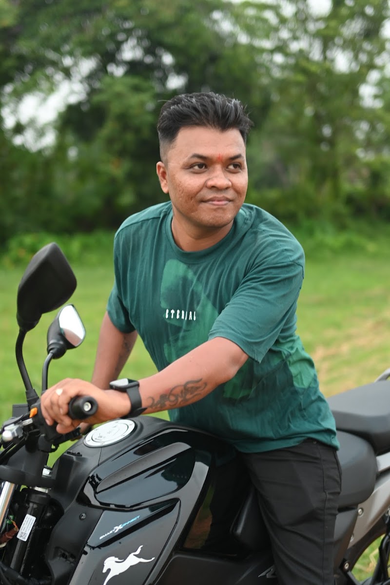 Ratan Sarkar RS photo 3