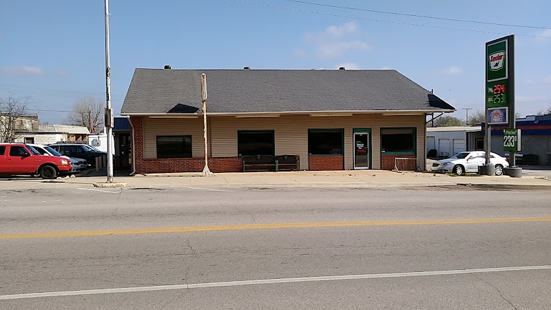 McLoud Cafe photo 3