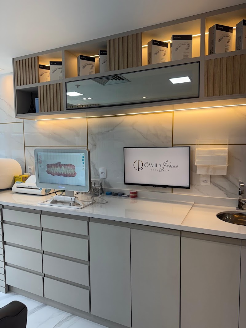 Dra. Camila Péres - foto 5