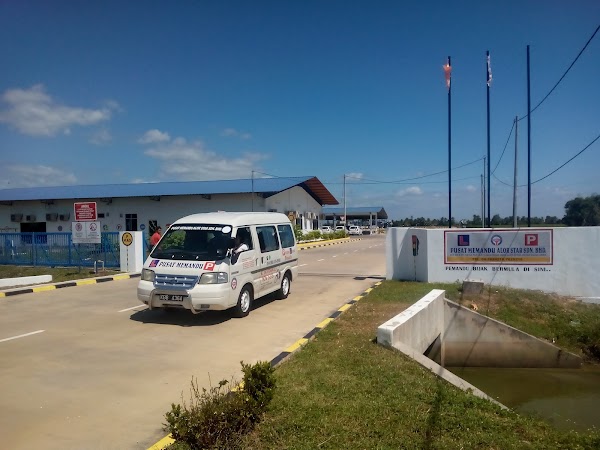 Warong Kelia - Photo 1