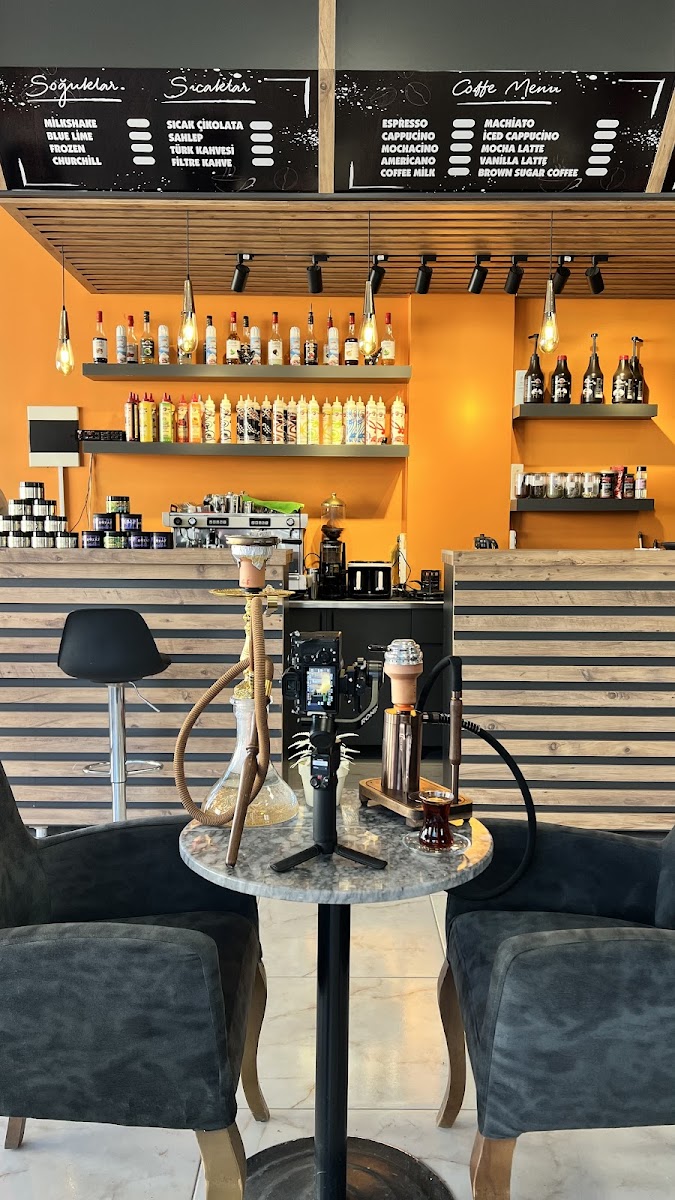 BARAKA COFFEE & HOOKAH LOUNGE