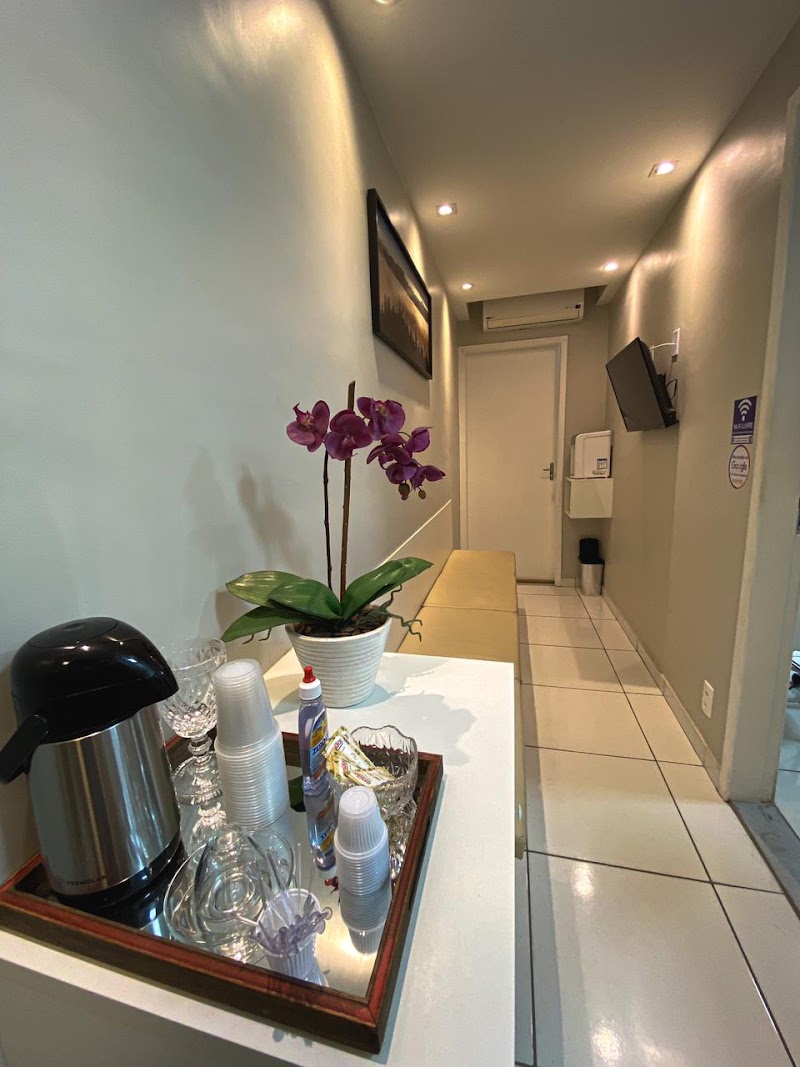 Dra. Victoria Quintanilha l Dentista São Gonçalo - foto 2