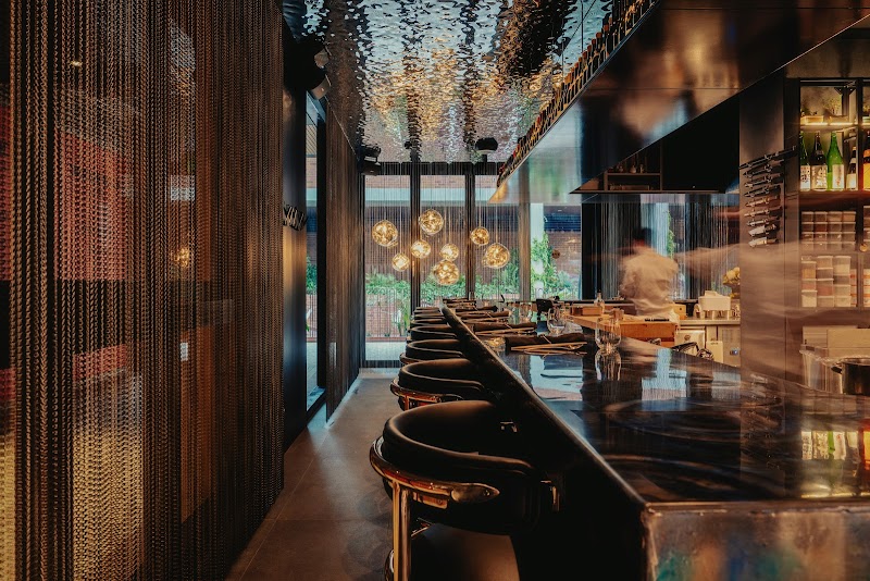 R by Raita Noda. photo 4