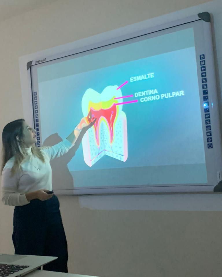 Dra. Tainá Andrade - Dentista | Tratamento de Canal - foto 2