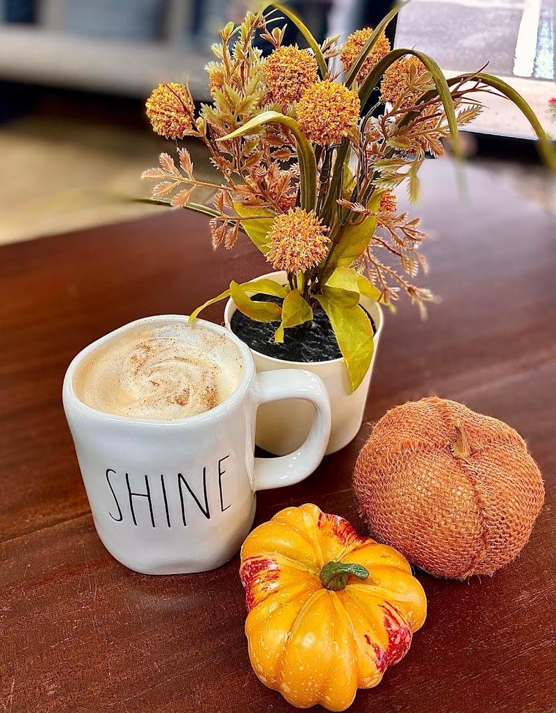 Bulldog Coffee & Cafe photo 2